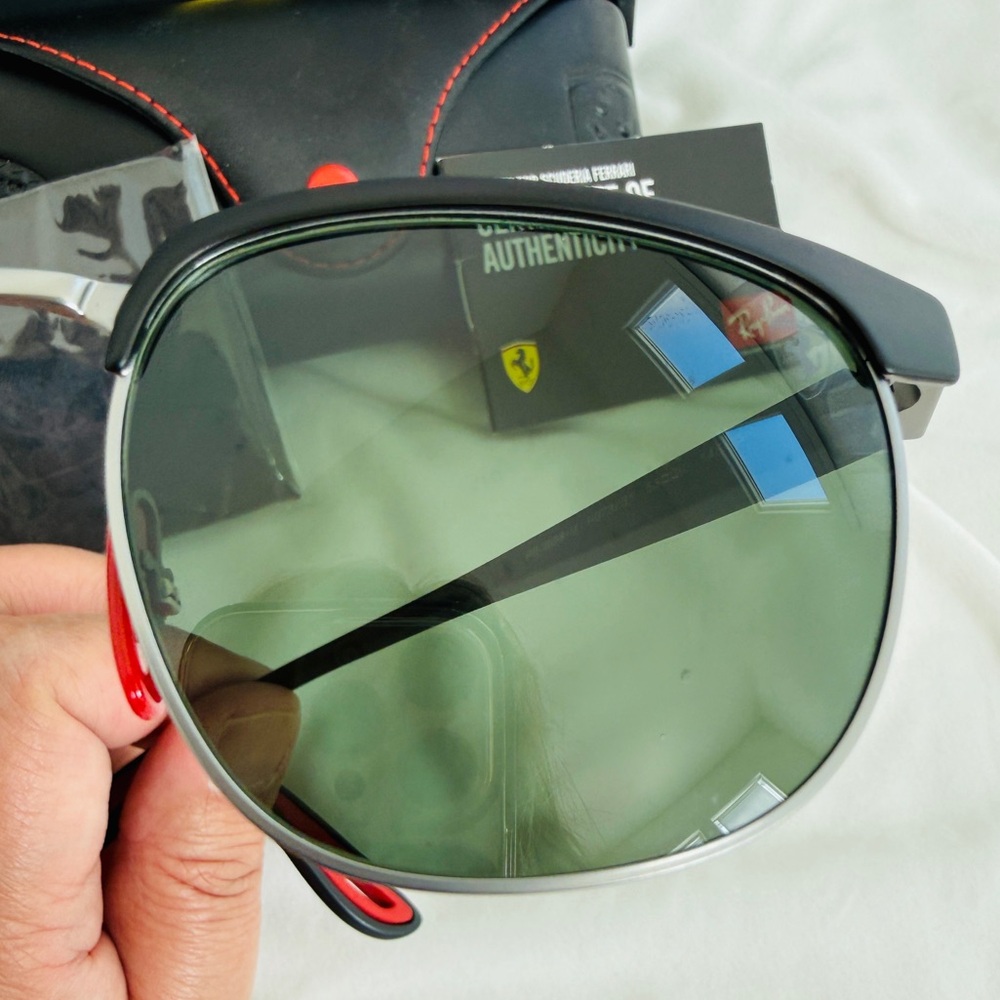 New Ray-Ban Scuderia Ferrari Collection Unisex Sunglasses Black Red Accent NWOT - Picture 12 of 16
